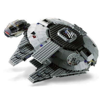 7190 Millennium Falcon™